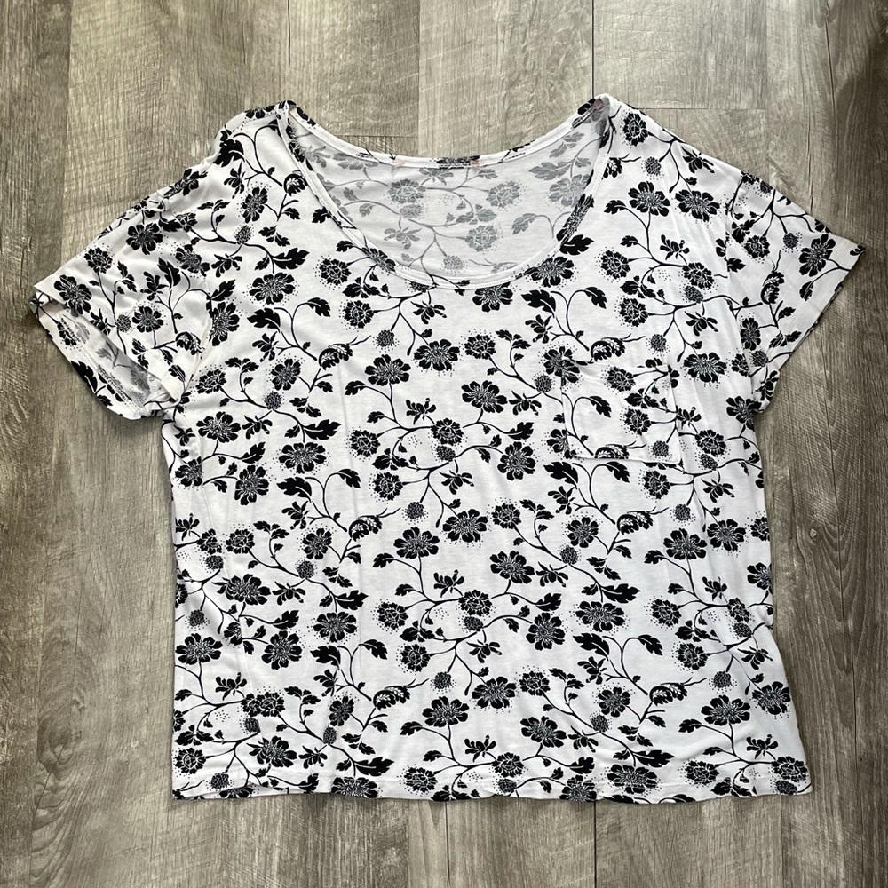 Black and White Floral Tee
